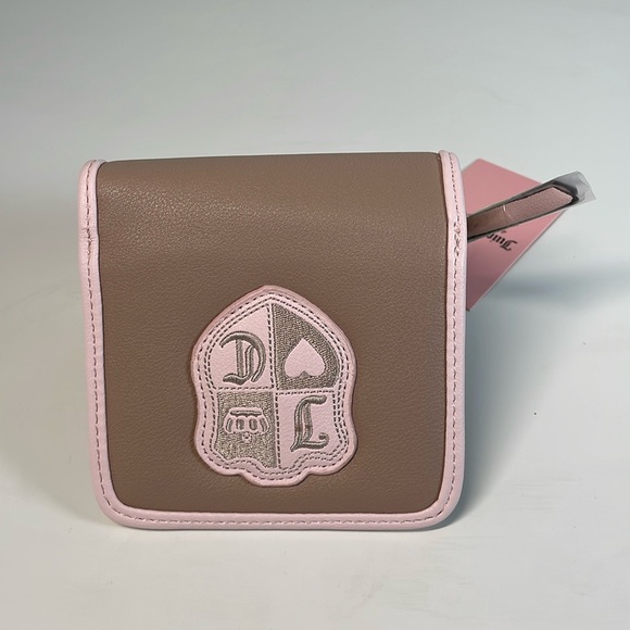 Juicy CoutureQueen Of Everything Small Zip Around Wallet - Picture 4 of 7